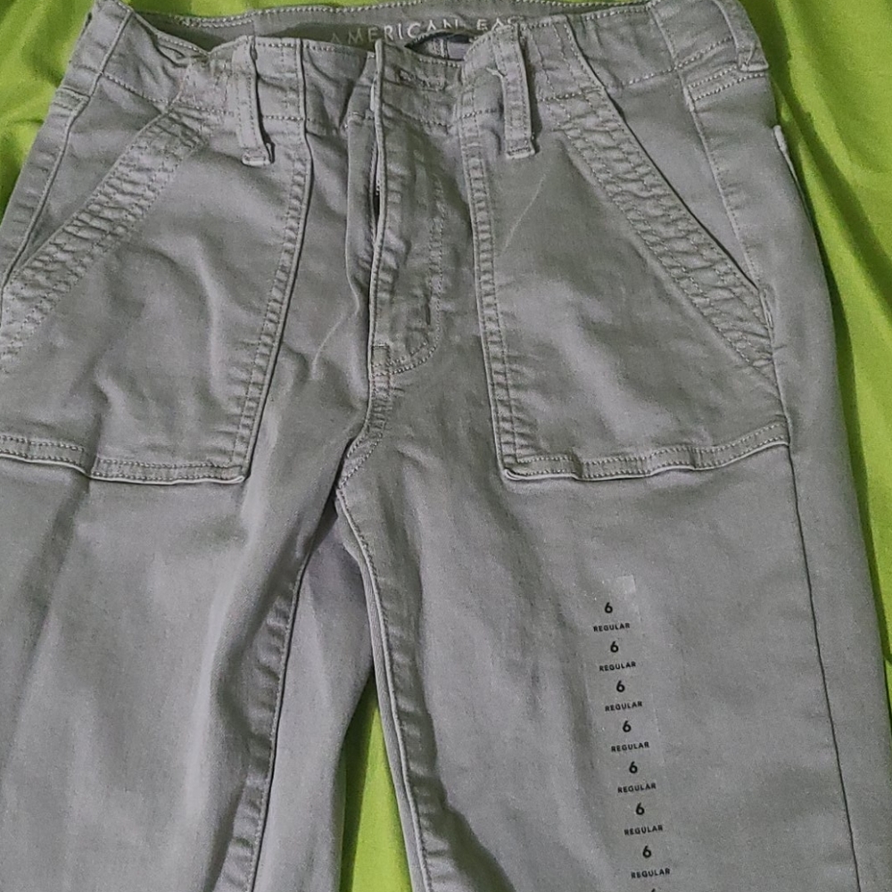 AE light green 💚 crop